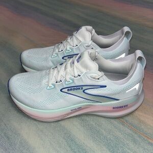 Brooks Glycerin 22 Women’s Sneakers Running Walking Shoes Size 10